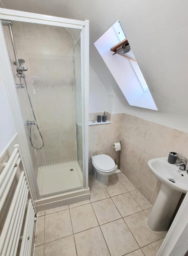 Centrally Located Boscombe Beach Apart With Parking Борнмът Екстериор снимка