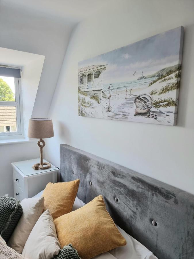 Centrally Located Boscombe Beach Apart With Parking Борнмът Екстериор снимка