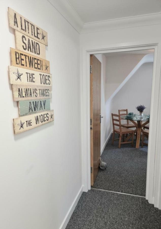 Centrally Located Boscombe Beach Apart With Parking Борнмът Екстериор снимка
